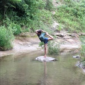 Meet your Posher, Dee